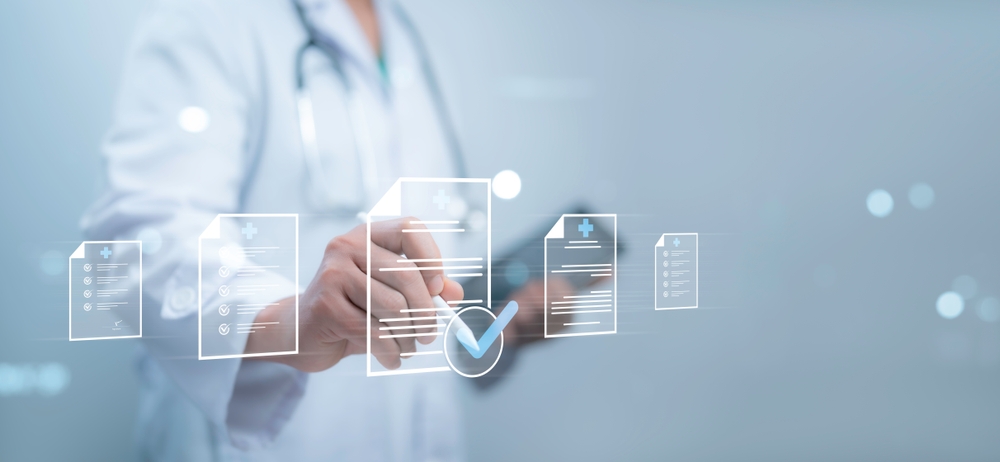 A,Medical,Worker,Work,With,Virtual,Quality,Certificate,And,Checklist